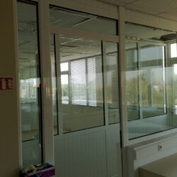 Μεταλλικές και αλουμινένιες κατασκευές στις εγκαταστάσεις Medicon Hellas στον Γέρακα Αττικής