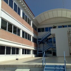 Μεταλλικές και αλουμινένιες κατασκευές στις εγκαταστάσεις Medicon Hellas στον Γέρακα Αττικής