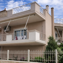 Κατοικία στον Άγιο Νικόλαο Μπούρτζι Χαλκίδας με κουφώματα αλουμινίου Europa