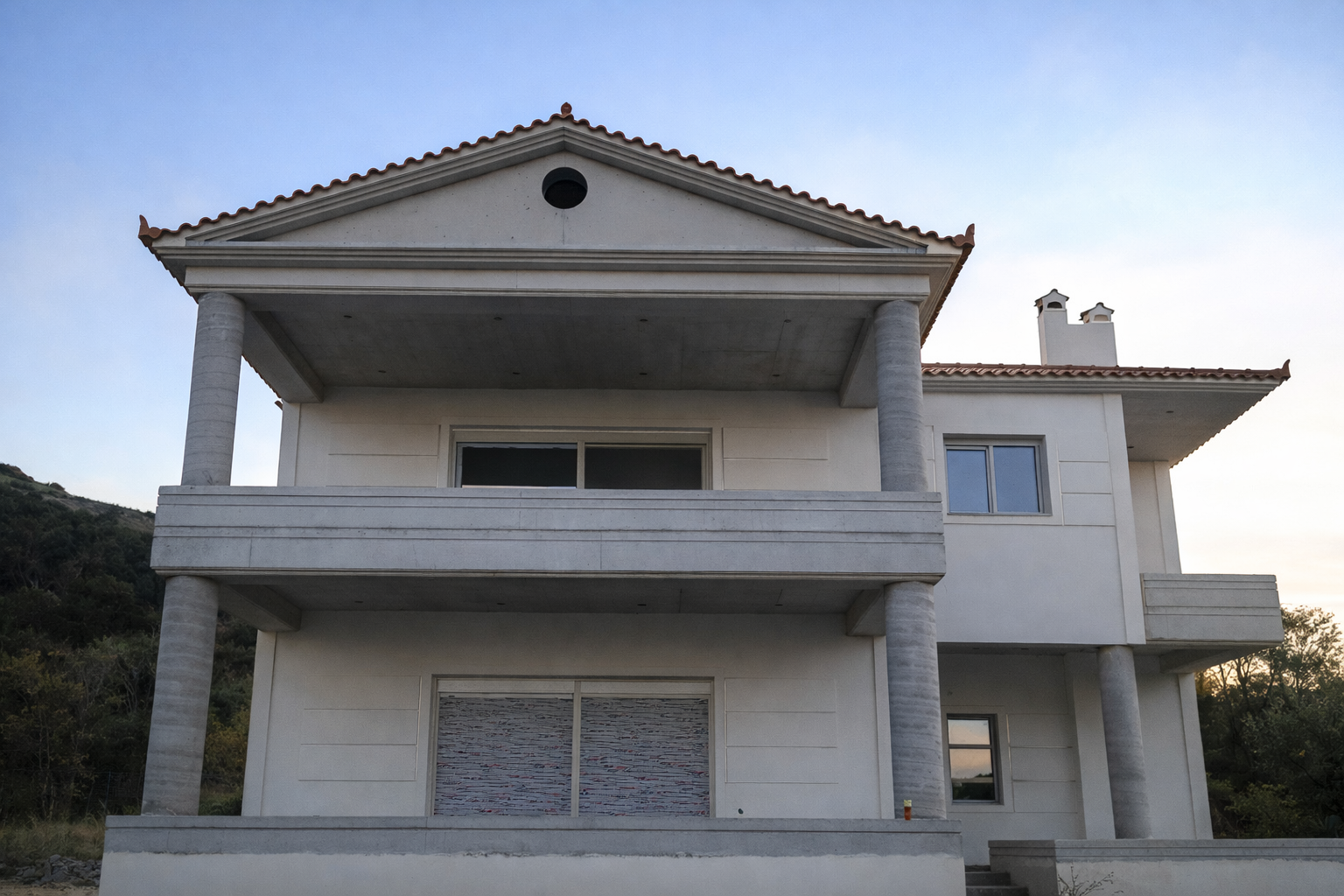 Ενεργειακά κουφώματα αλουμινίου σε νεόδμητη Νεοκλασική κατοικία στην Οκτωνιά