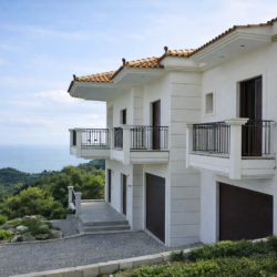 Κουφώματα Αλουμινίου Europa σε απόχρωση Ξύλου Κύμη Εύβοιας