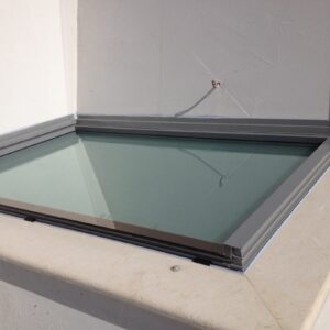 Ενεργειακά κουφώματα αλουμινίου Europa Hybrid σε νεόδμητη οικία στη Νέα Αρτάκη