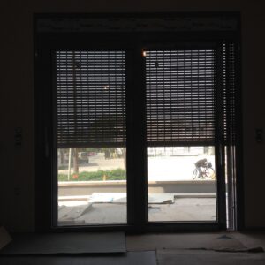 Ενεργειακά κουφώματα αλουμινίου Europa Hybrid σε νεόδμητη οικία στη Νέα Αρτάκη