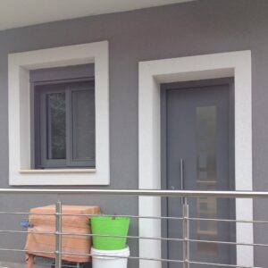 Ενεργειακά κουφώματα αλουμινίου Europa Hybrid σε νεόδμητη οικία στη Νέα Αρτάκη