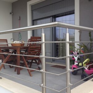 Ενεργειακά κουφώματα αλουμινίου Europa Hybrid σε νεόδμητη οικία στη Νέα Αρτάκη