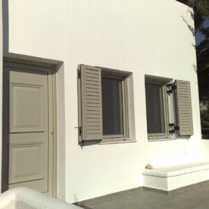 Κουφώματα Αλουμινίου σε Παραθαλάσσια Εξοχική Κατοικία στη Σκύρο