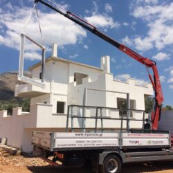 Ενεργειακά κουφώματα αλουμινίου Europa Hybrid σε νέα οικία στα Πλακάκια Ερέτριας