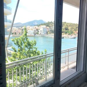 Αντικατάσταση κουφωμάτων αλουμινίου σε διαμέρισμα με θέα την Παραλία Χαλκίδας