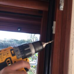 Εργασίες αντικατάστασης ξύλινων κουφωμάτων με αλουμινίου