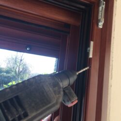 Εργασίες αντικατάστασης ξύλινων κουφωμάτων με αλουμινίου