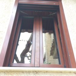 Νέα Ενεργειακά κουφώματα αλουμινίου σε απόχρωση ξύλου Καρυδιά παραδοσιακή κατοικία στην Αμάρυνθο