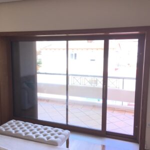 Αντικατάσταση παλαιών ξύλινων κουφωμάτων με ενεργειακά αλουμινίου σε διαμέρισμα στο Χαλάνδρι