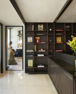 Σύγχρονος σχεδιασμός lobby The Port Square Hotels