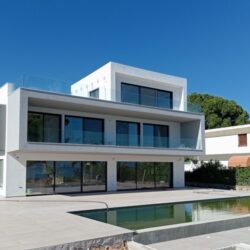 Minimal Κουφώματα Οικία Αμάρυνθο