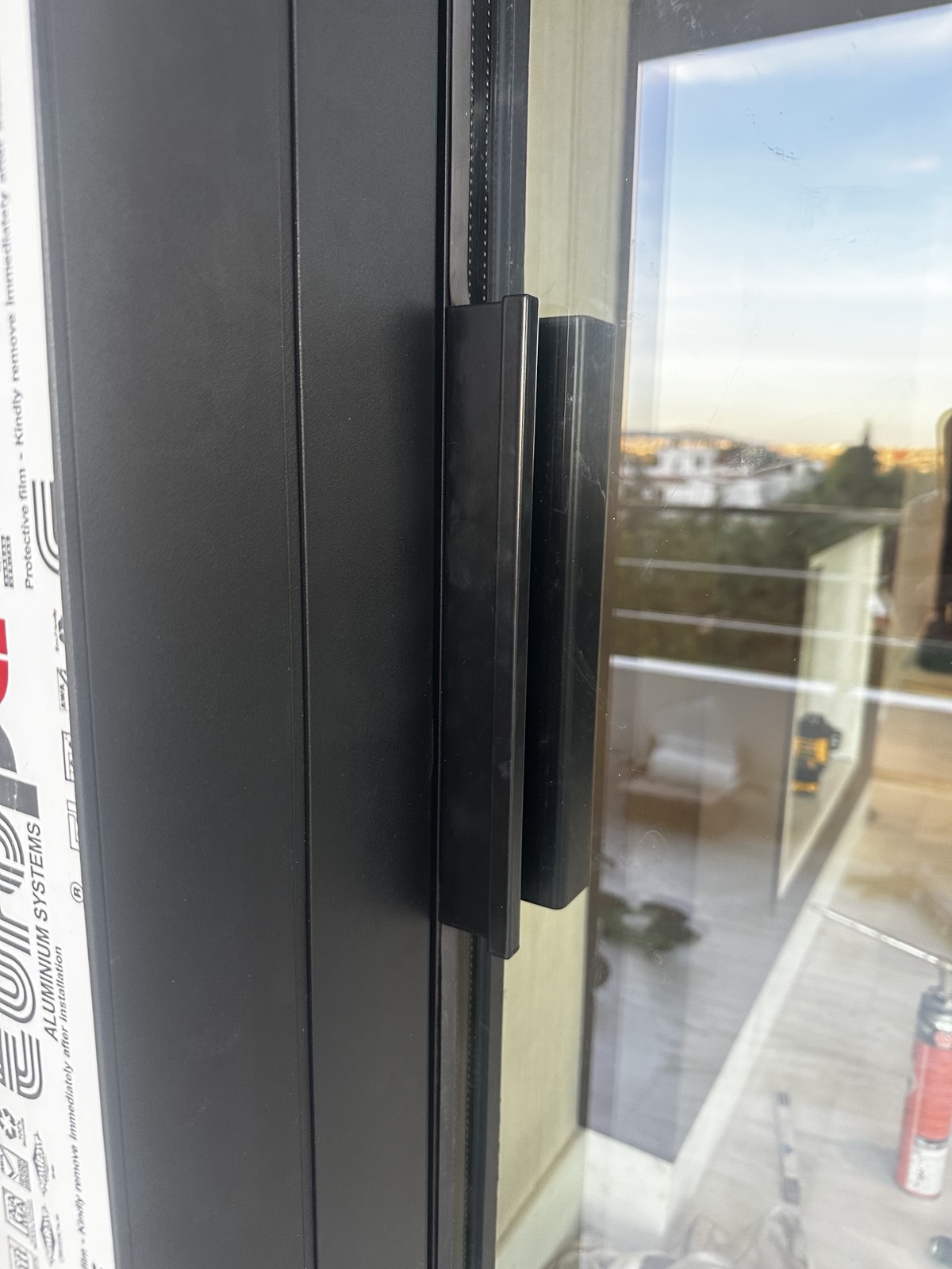 Minimal Κουφώματα Αλουμινίου Οικία στην Φιλοθέη_Europa EMF64 Hybrid_Mparolas Aluminium Systems