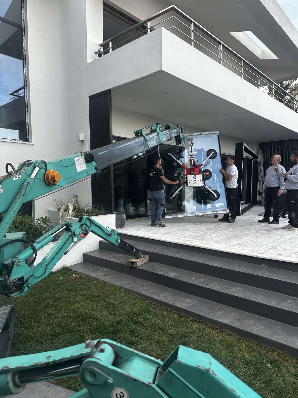 Minimal Κουφώματα Αλουμινίου Οικία στην Φιλοθέη_Europa EMF64 Hybrid_Mparolas Aluminium Systems